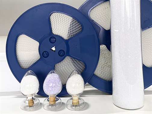 導(dǎo)電料我們生產(chǎn)什么？導(dǎo)電黑色料、導(dǎo)電絲導(dǎo)電料、永防抗靜電料